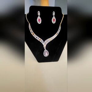 Brand new Elegant Gold and diamond Necklace Set with Pink Accents